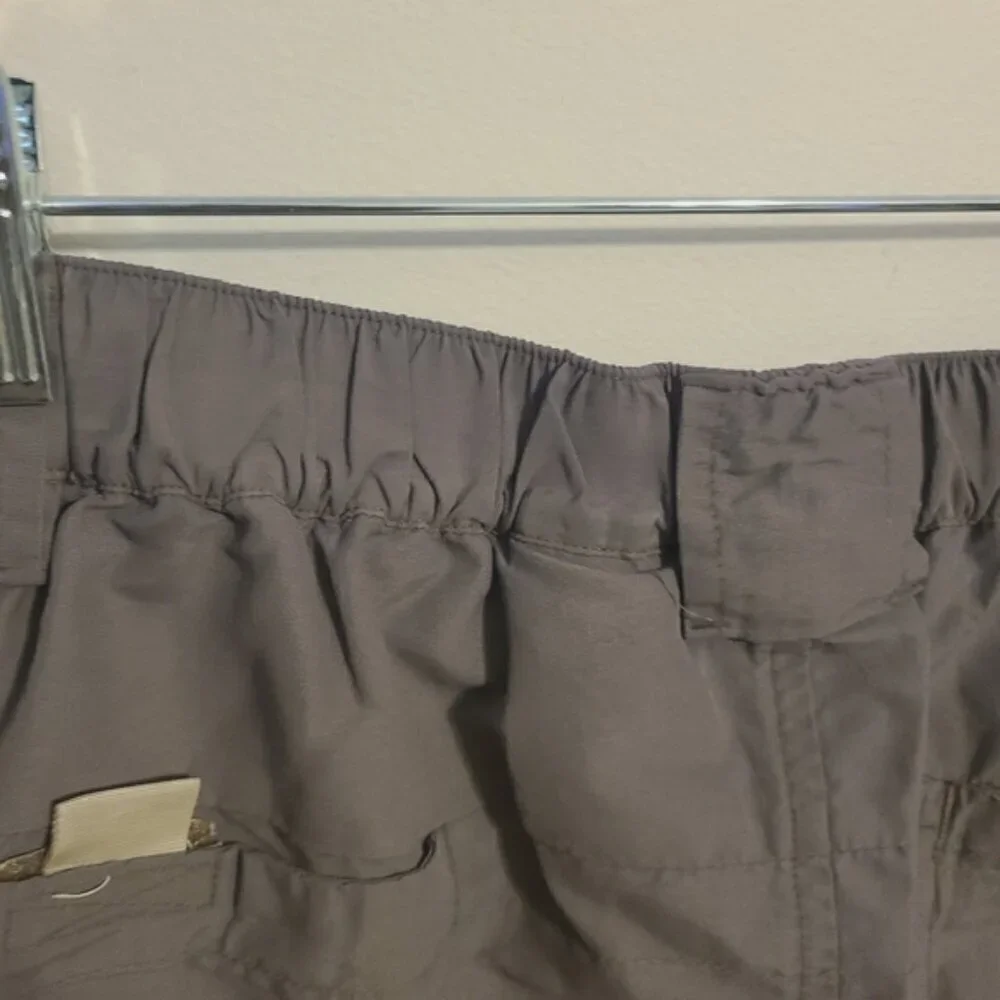 Columbia | Men's Gray Khaki Hiking or Fishing Shorts (Waist Size 36) - Picture 8 of 11